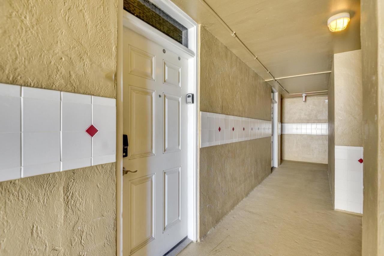 Breezy Daytona Beach Studio With Balcony And Views! Ngoại thất bức ảnh